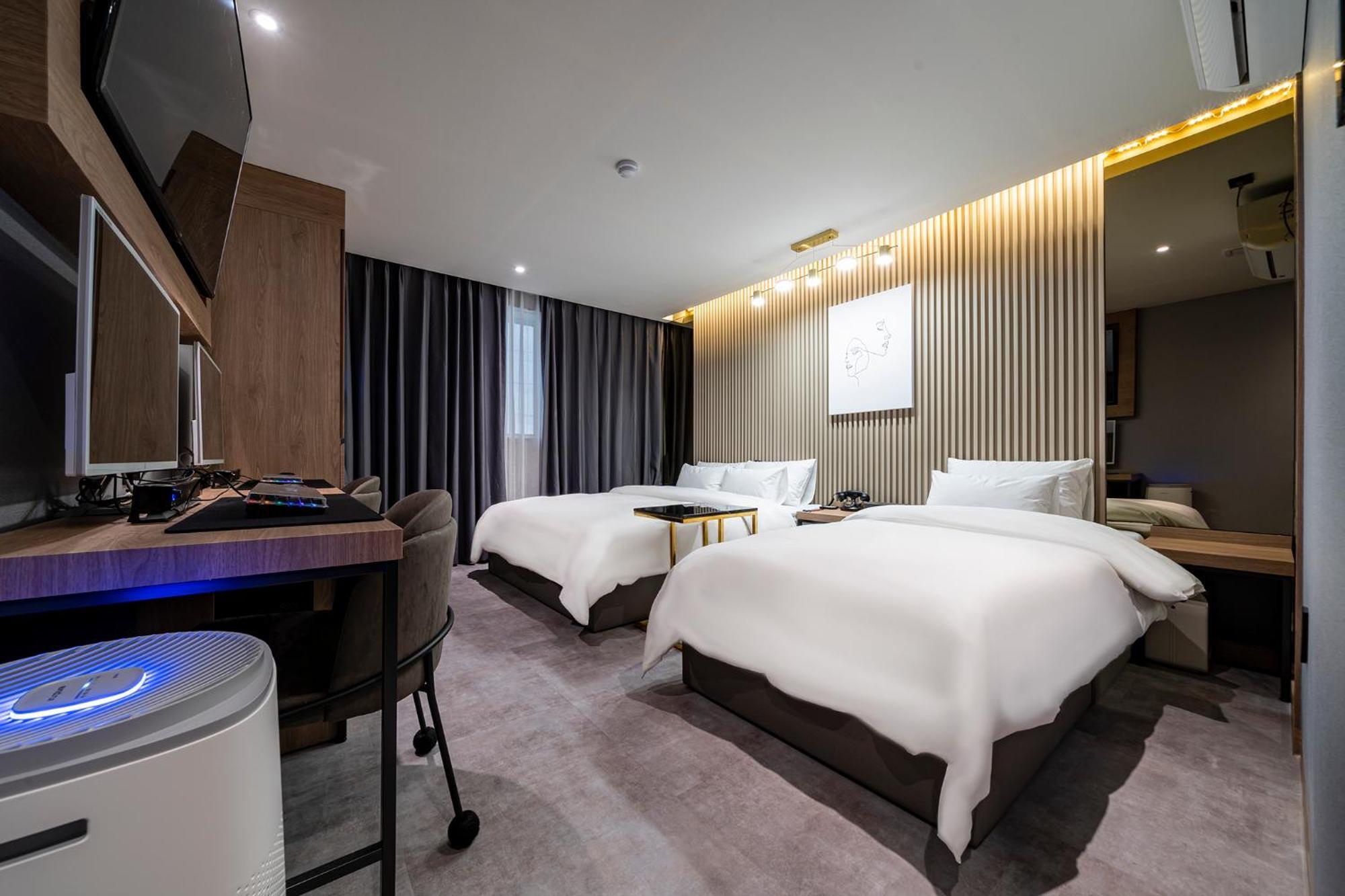 Urban Brown Hotel Chungju City Hall Exterior photo