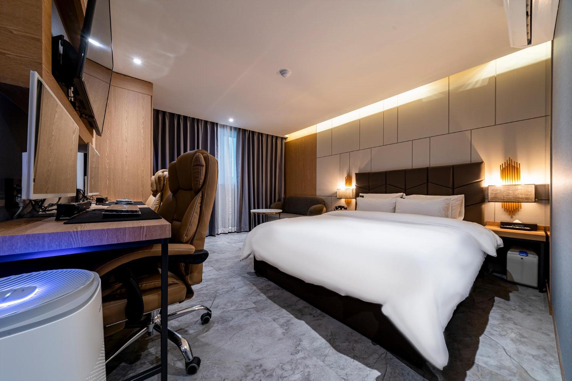 Urban Brown Hotel Chungju City Hall Exterior photo