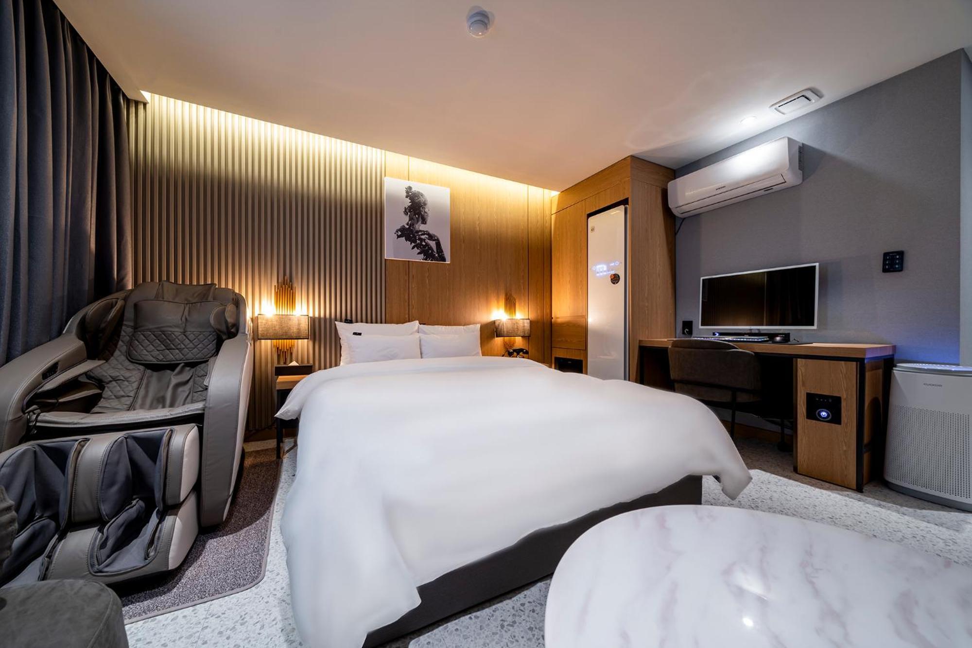 Urban Brown Hotel Chungju City Hall Exterior photo